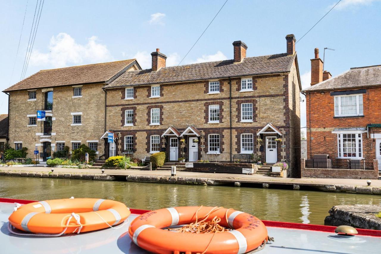 4 Canalside Cottages Towcester Exterior photo