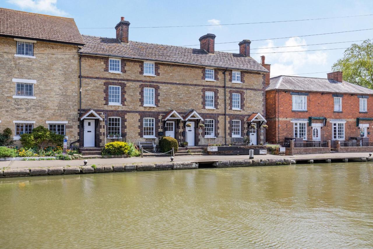 4 Canalside Cottages Towcester Exterior photo