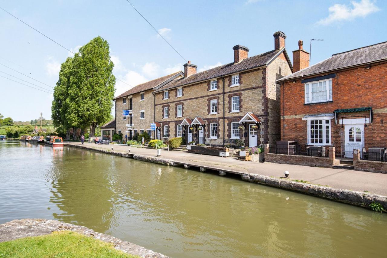 4 Canalside Cottages Towcester Exterior photo